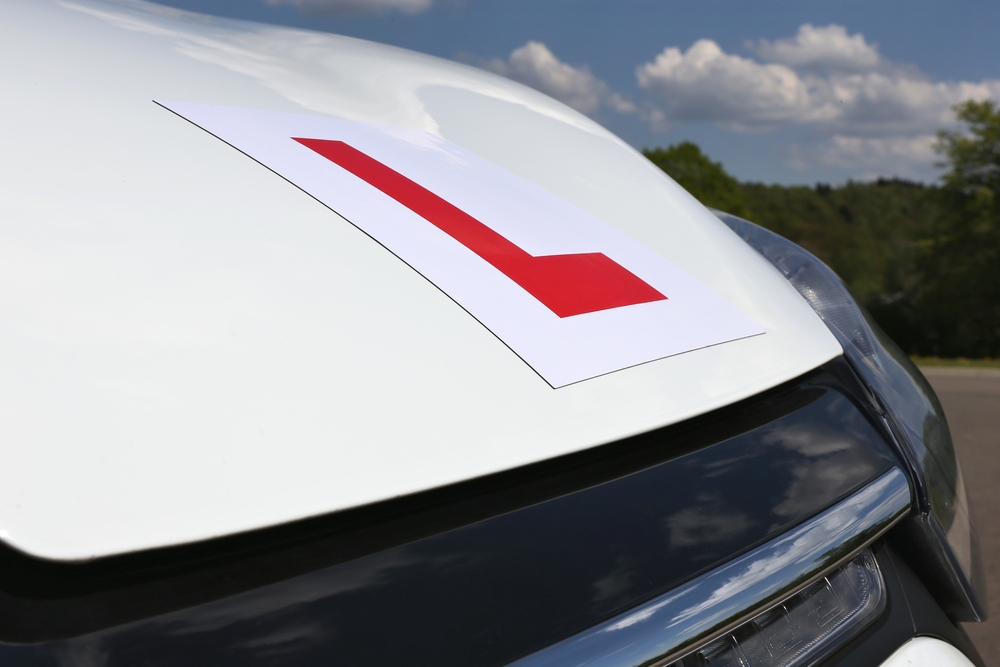 L plate on learner driver's car
